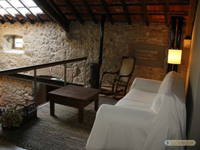 12 October de 1810 living room